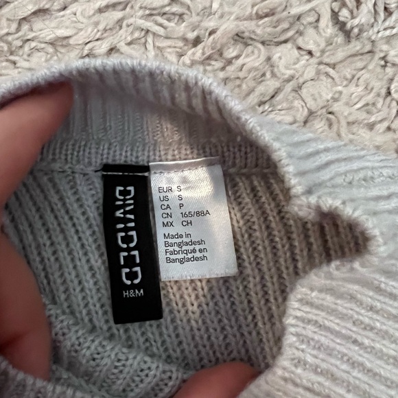 H&M Divided | No shoulder long sleeve top - Picture 3 of 4